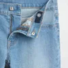 Kinder-Jeans in gerader Passform