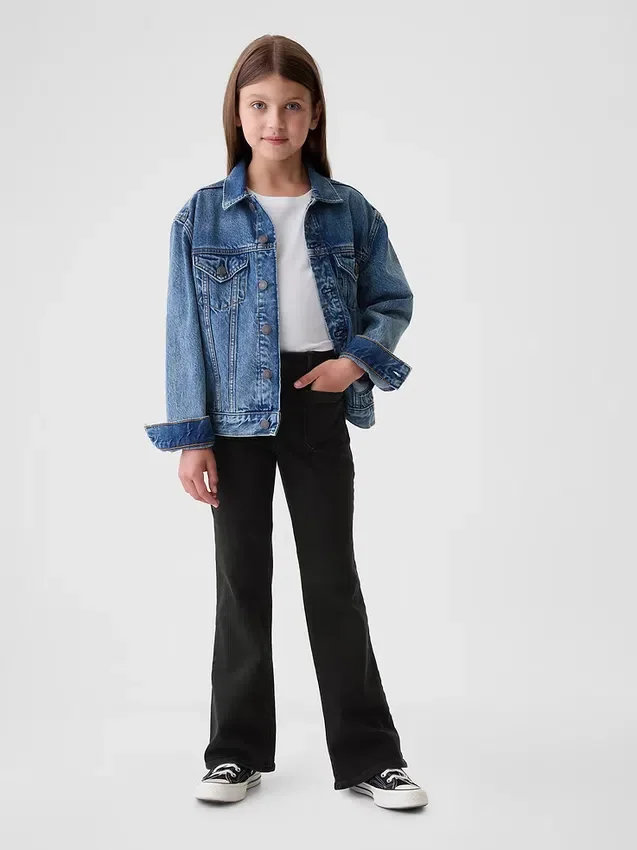 Kinder-Jeans mit hoher Leibhöhe im 70er-Jahre-Flare-Stil