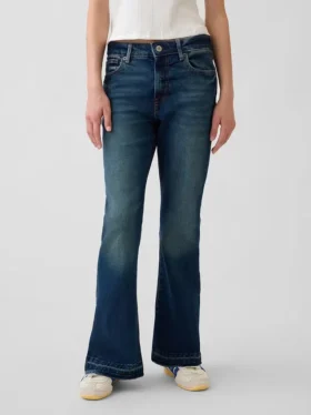 Kinder-Jeans mit hoher Leibhöhe im 70er-Jahre-Flare-Stil