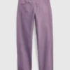 Kinder-Jeans mit hoher Leibhöhe im 90er-Jahre-Stil, locker geschnitten