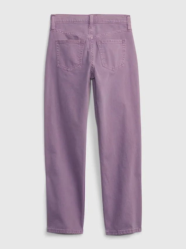 Kinder-Jeans mit hoher Leibhöhe im 90er-Jahre-Stil, locker geschnitten