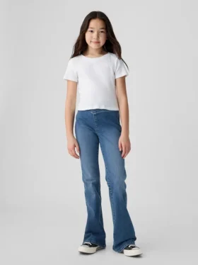 Kinder-Jeans mit hoher Leibhöhe und Crossover-Flare