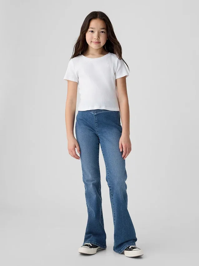 Kinder-Jeans mit hoher Leibhöhe und Crossover-Flare