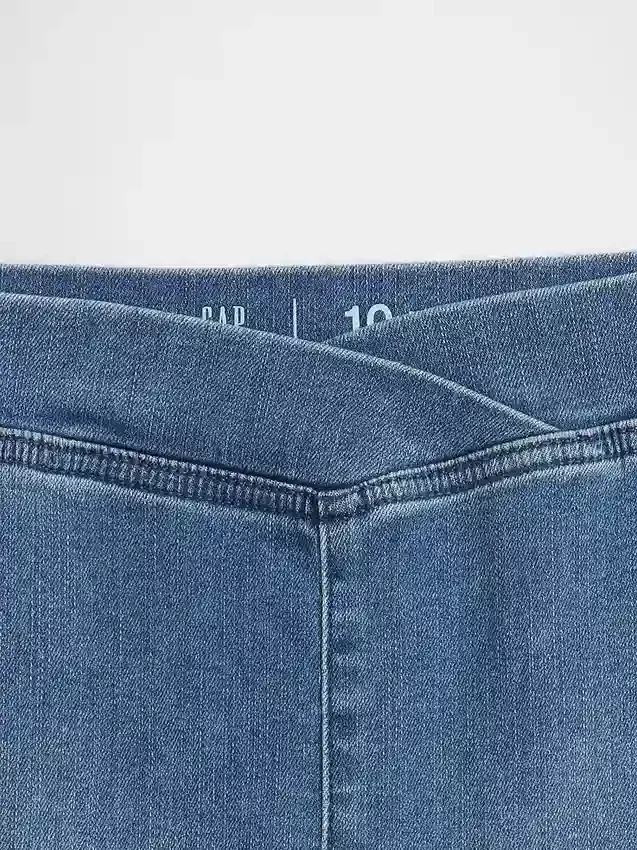 Kinder-Jeans mit hoher Leibhöhe und Crossover-Flare