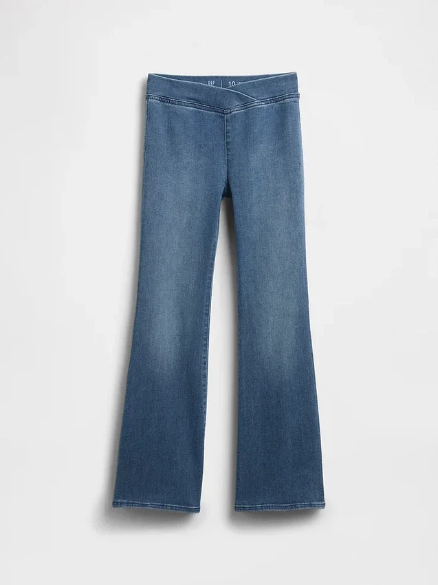 Kinder-Jeans mit hoher Leibhöhe und Crossover-Flare