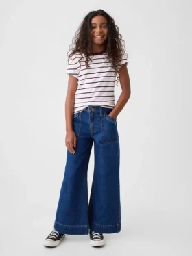Kinder-Jeans mit hoher Leibhöhe, weitem Bein und Knöchellänge