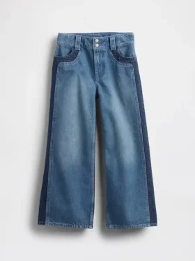 Kinder-Jeans mit hoher Leibhöhe, weitem Bein und Knöchellänge