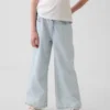 Kinder-Jeans mit hoher Leibhöhe, weitem Bein und Knöchellänge