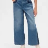 Kinder-Jeans mit hoher Leibhöhe, weitem Bein und Knöchellänge