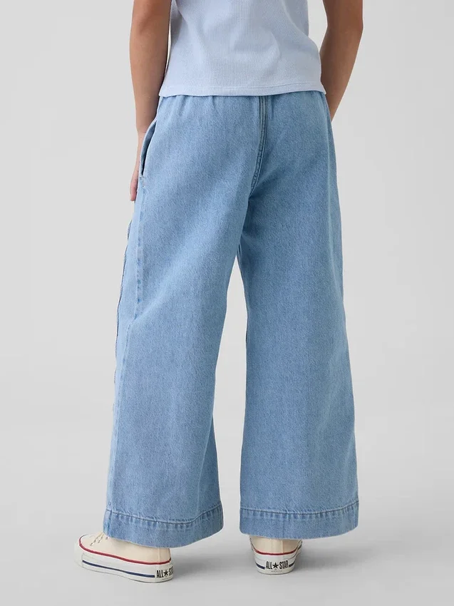 Kinder-Jeans mit hoher Leibhöhe, weitem Bein und Knöchellänge