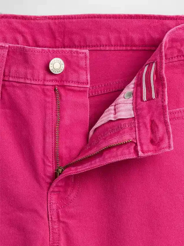 Kinder-Jeans mit hoher Leibhöhe, weitem Bein und Knöchellänge