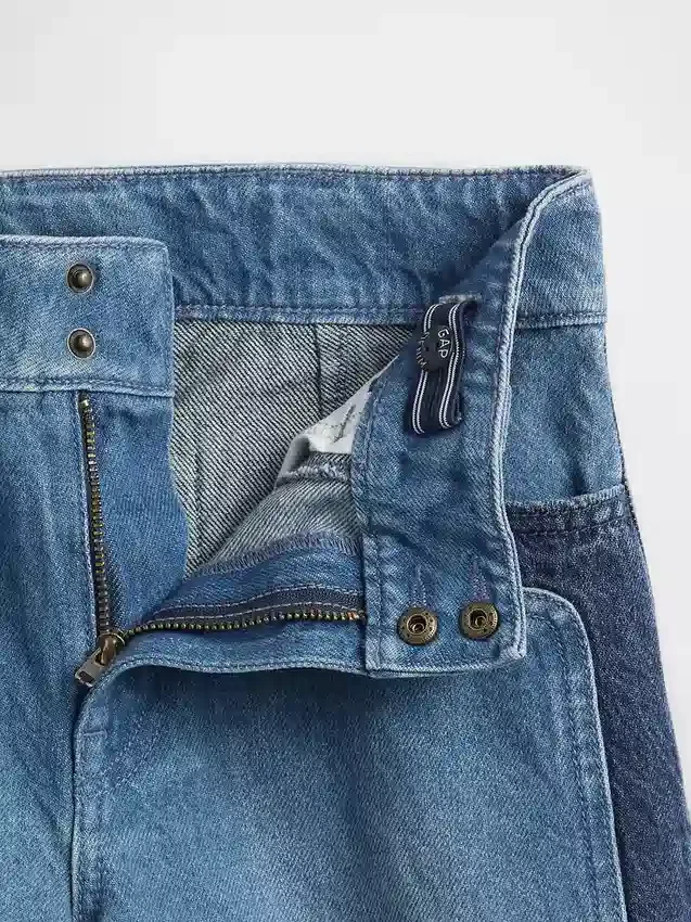 Kinder-Jeans mit hoher Leibhöhe, weitem Bein und Knöchellänge