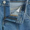 Kinder-Jeans mit niedriger Leibhöhe, Nähten und lockerem Flare-Schnitt