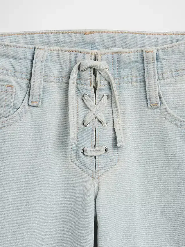 Kinder-Jeans mit niedriger Leibhöhe, Schnürverschluss und lockerem Flare-Schnitt