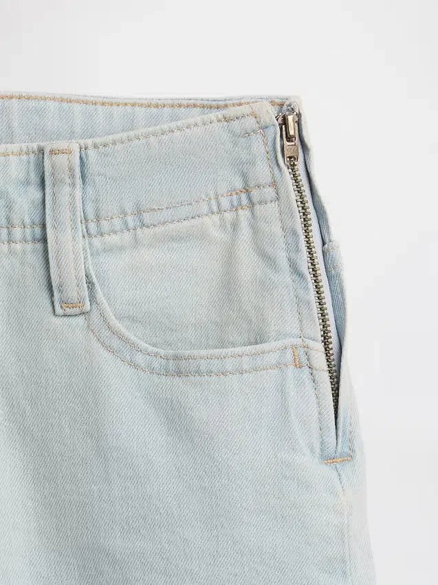 Kinder-Jeans mit niedriger Leibhöhe, Schnürverschluss und lockerem Flare-Schnitt