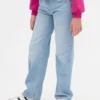 Kinder-Jeans mit niedriger Leibhöhe und geradem Schnitt