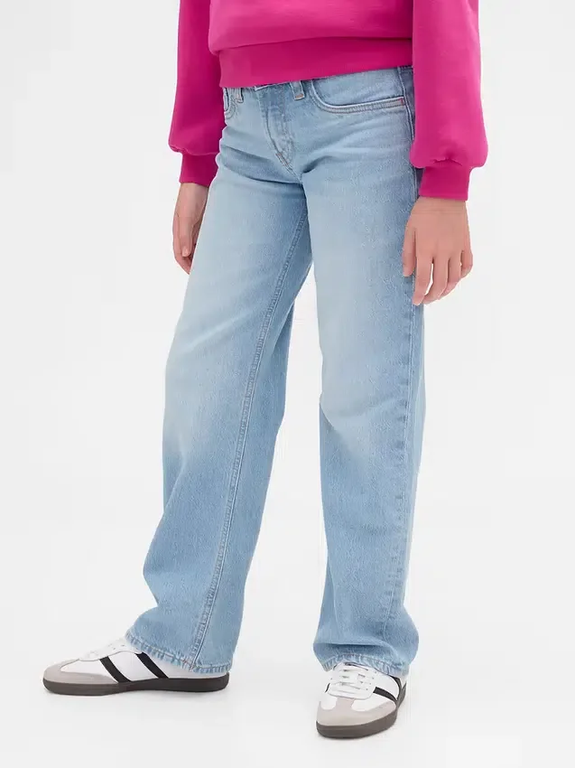 Kinder-Jeans mit niedriger Leibhöhe und geradem Schnitt