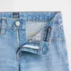 Kinder-Jeans mit niedriger Leibhöhe und geradem Schnitt