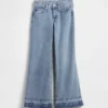 Kinder-Jeans mit niedriger Leibhöhe und lockerem Flare-Schnitt