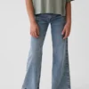 Kinder-Jeans mit niedriger Leibhöhe und lockerem Flare-Schnitt