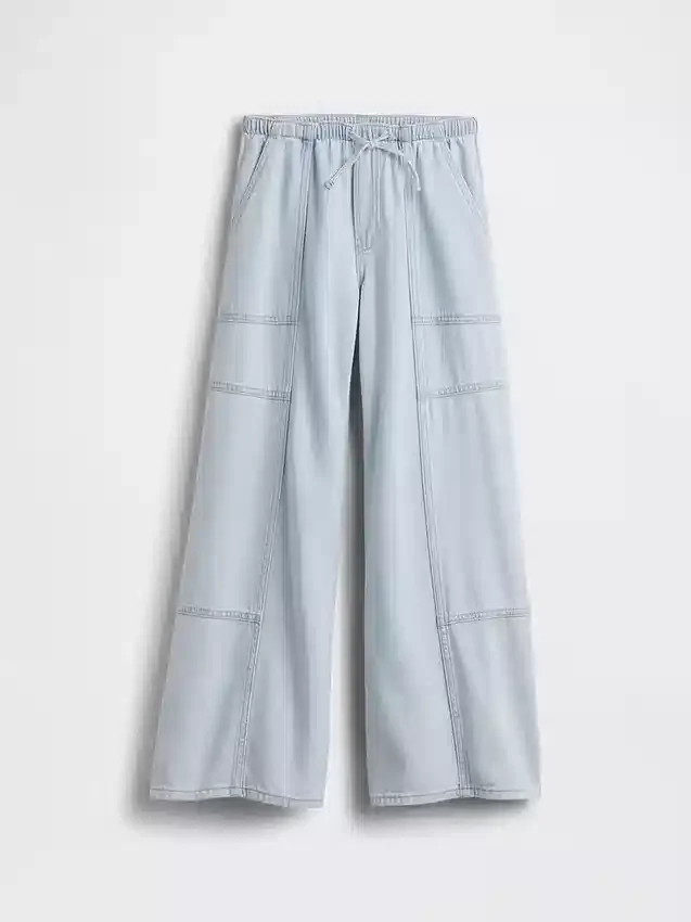 Kinder-Jeans mit niedriger Leibhöhe und lockerer Passform