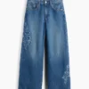 Kinder-Jeans mit niedriger Leibhöhe, weitem Bein und Blumenstickerei