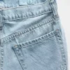 Kinder-Jeans mit niedriger Leibhöhe, weitem Bein und Strassverzierung