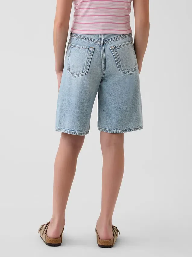 Kinder-Jeans-Shorts mit mittlerer Leibhöhe und verlängertem Schnitt