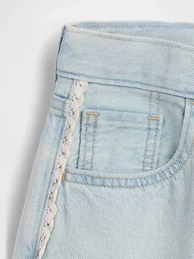 Kinder-Jeans-Shorts mit niedriger Leibhöhe und verlängertem Schnitt