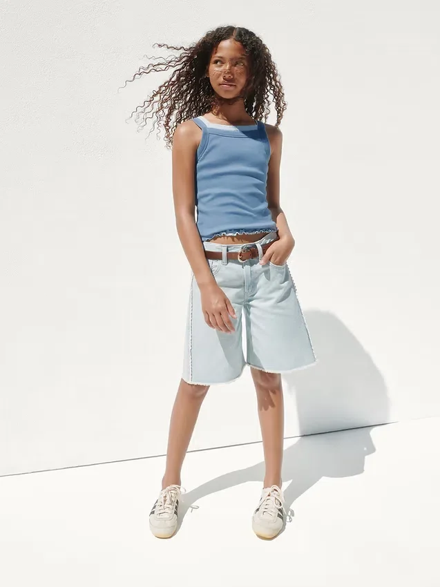 Kinder-Jeans-Shorts mit niedriger Leibhöhe und verlängertem Schnitt