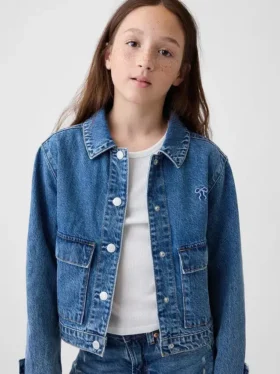 Kinder-Jeansjacke mit aufgesetzten Taschen