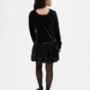 Kinder-Kleid aus verschiedenen Materialien mit Pailletten und Ballonrock