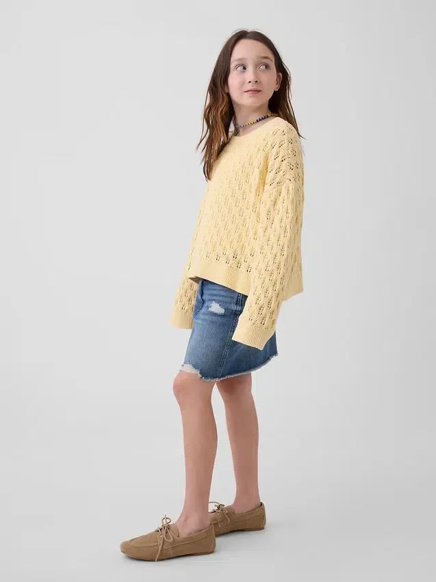 Kinder-Oversize-Pullover mit Rundhalsausschnitt aus Häkelstoff