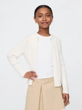 Kinder-Pullover im Uniform-Stil