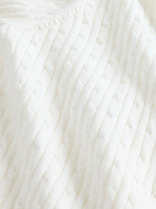 Kinder-Pullover im Uniform-Stil