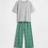 Kinder-Pyjama-Set aus recyceltem Material