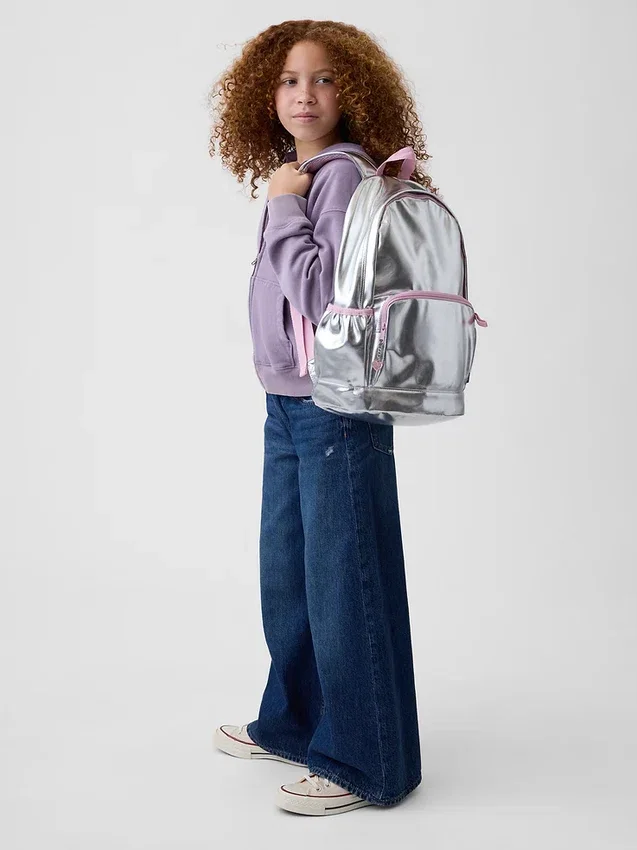 Kinder-Rucksack mit Metall-Anhängern