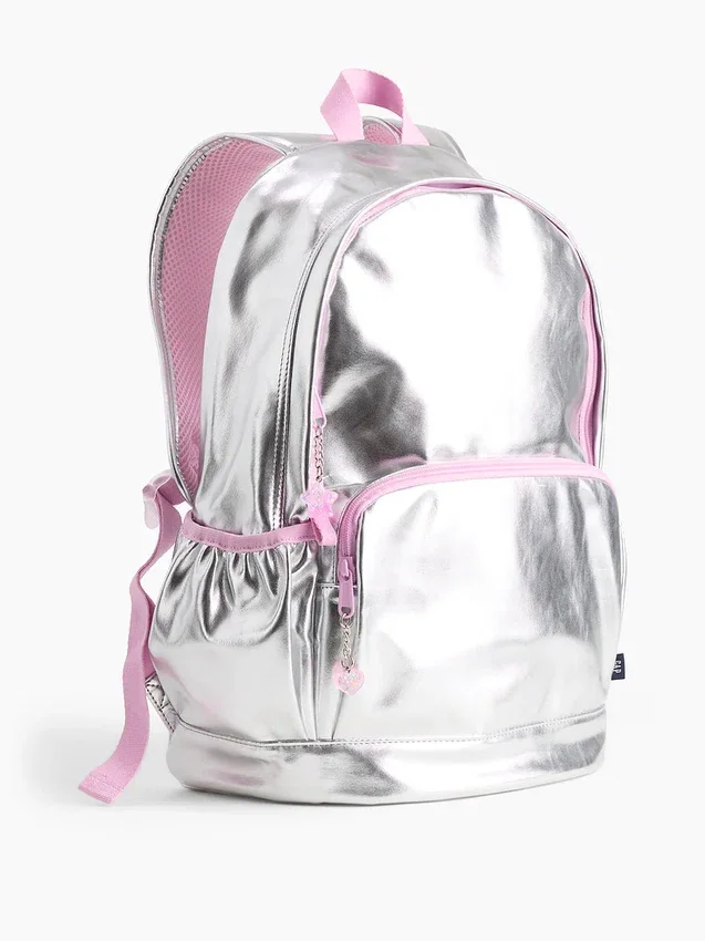 Kinder-Rucksack mit Metall-Anhängern