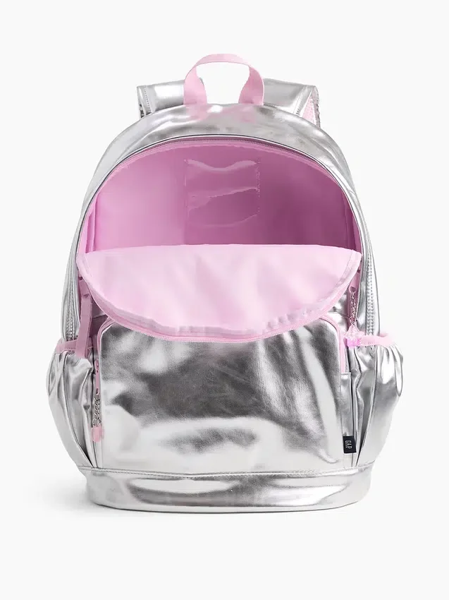 Kinder-Rucksack mit Metall-Anhängern