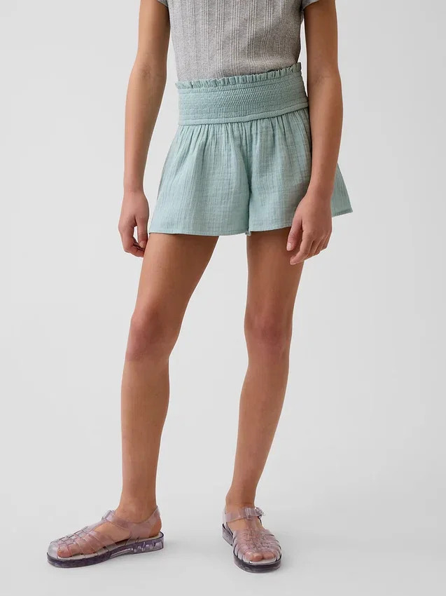 Kinder-Shorts aus Baumwollgaze mit Schmetterlingssaum