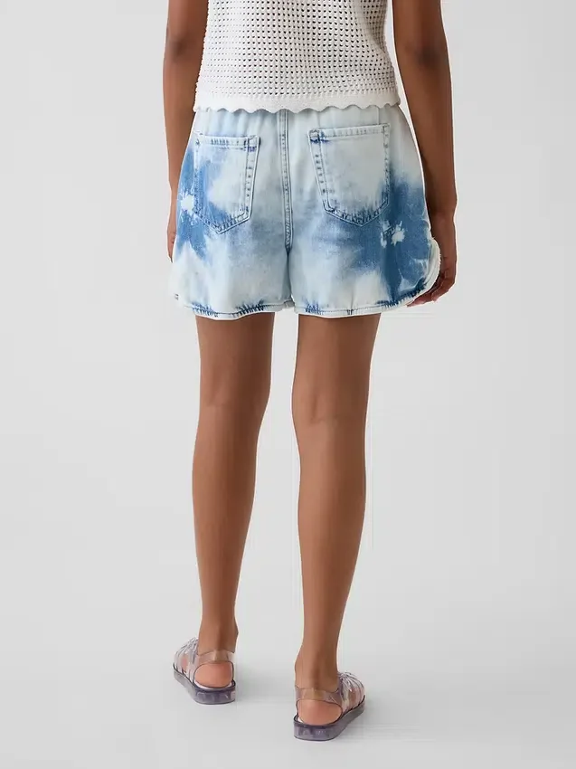 Kinder-Shorts aus Denim mit hoher Leibhöhe und Tie-Dye-Optik