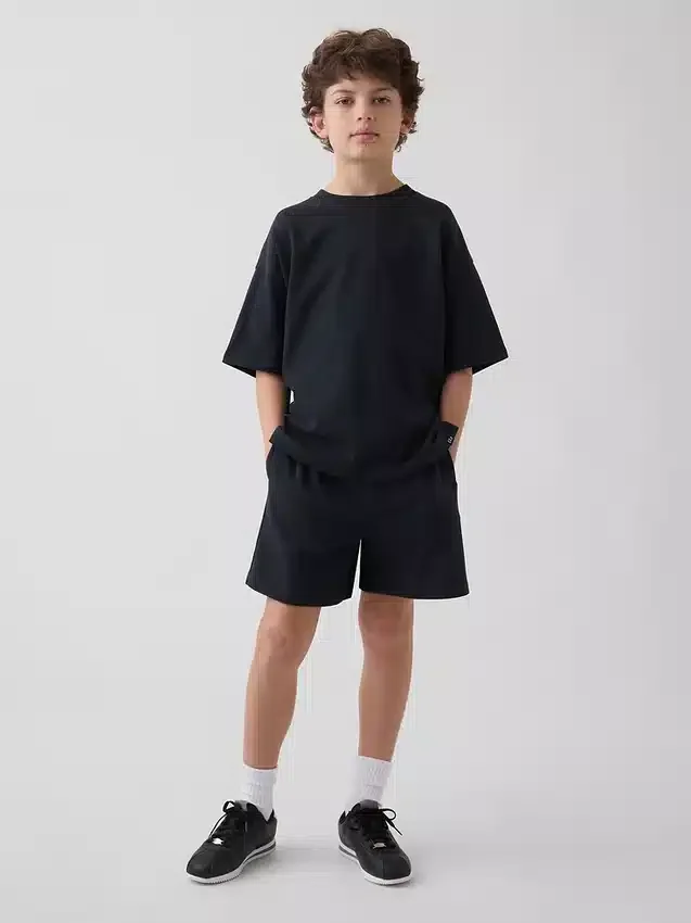 Kinder-Shorts aus schwerem Stoff