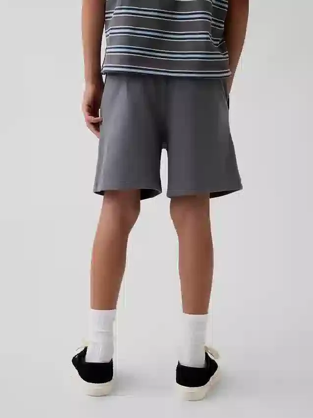 Kinder-Shorts aus schwerem Stoff