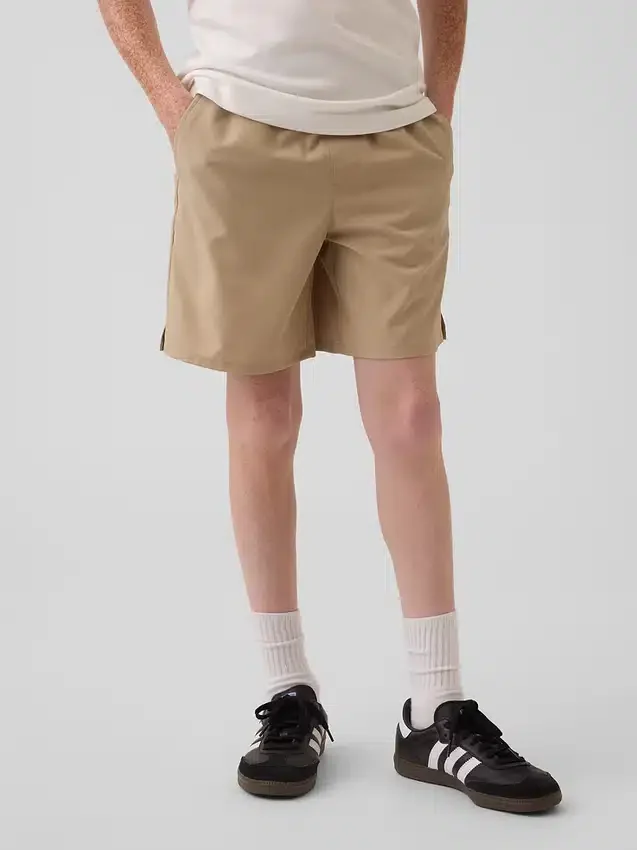 Kinder-Shorts in lockerer Passform mit Schnell-Trocken-Funktion