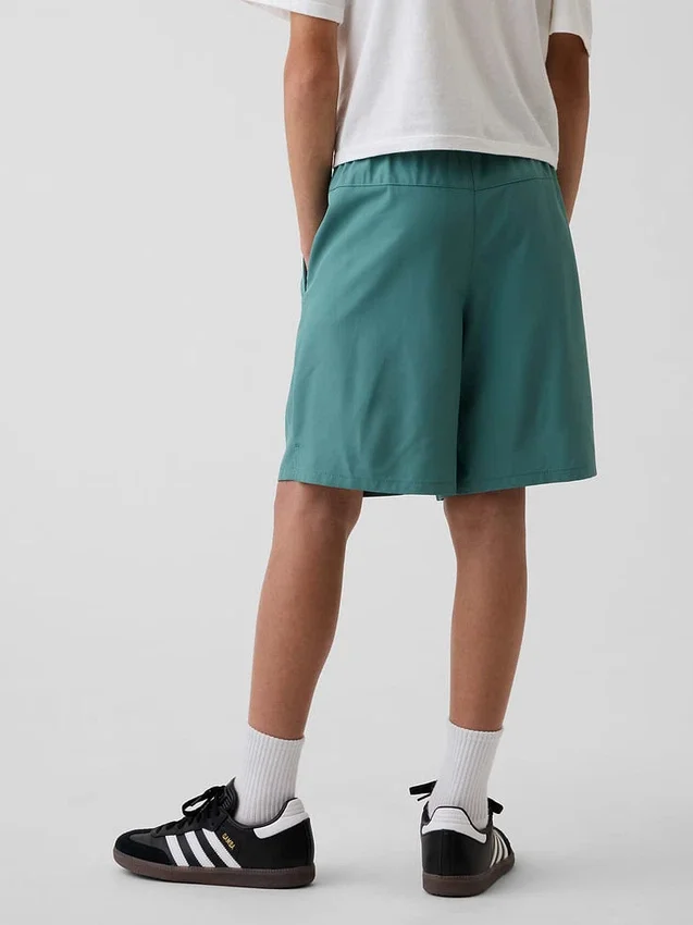 Kinder-Shorts in lockerer Passform mit Schnell-Trocken-Funktion