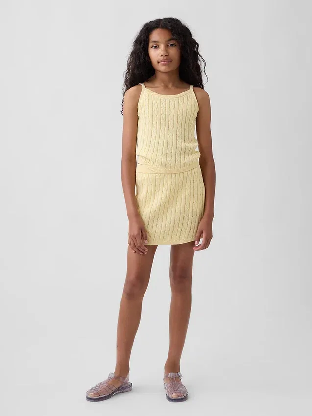 Kinder-Skort aus Zopfmuster-Pullover