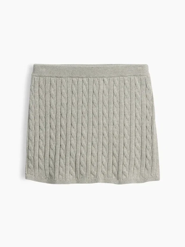 Kinder-Skort aus Zopfmuster-Pullover
