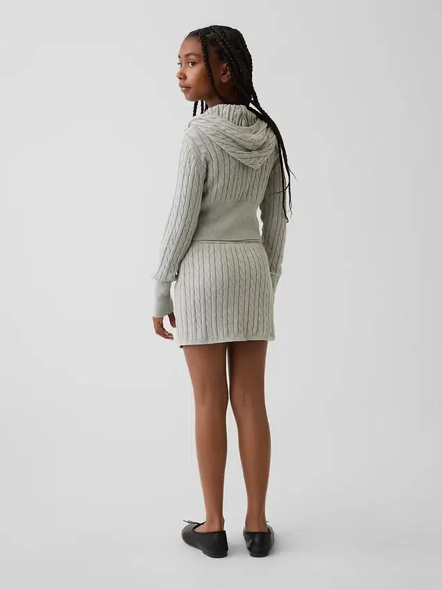 Kinder-Skort aus Zopfmuster-Pullover