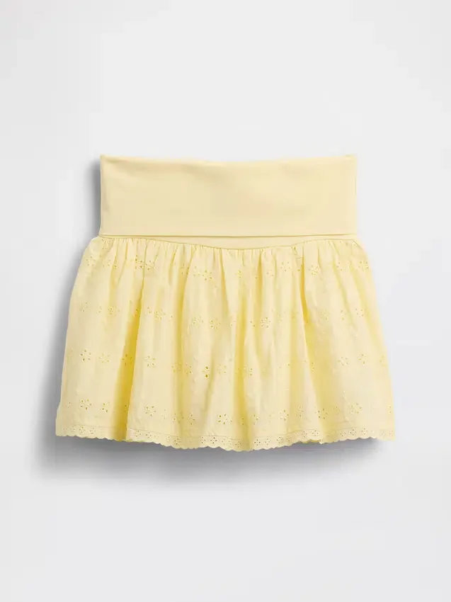 Kinder-Skort mit Lochstickerei und Umschlag