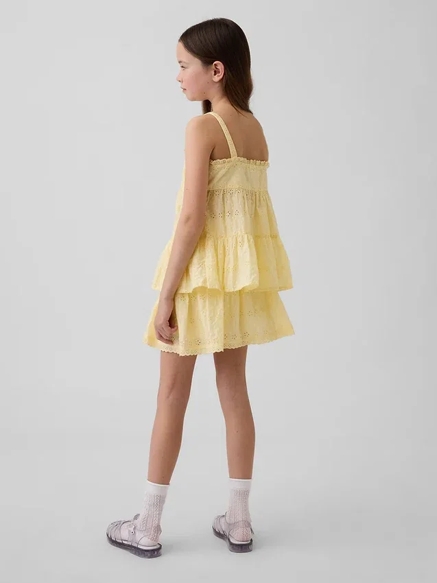 Kinder-Skort mit Lochstickerei und Umschlag